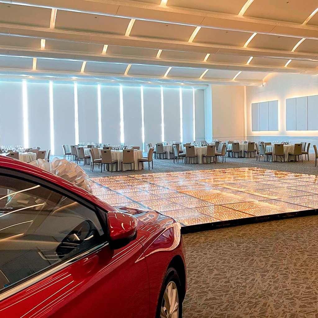 فندق Safi Royal Luxury Metropolitan San Pedro Garza Garcia المرافق الصورة The interior of the new terminal